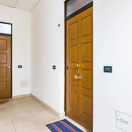 Loft P.ta Pispini: Near Piazza Del Campo W/parking Apartment