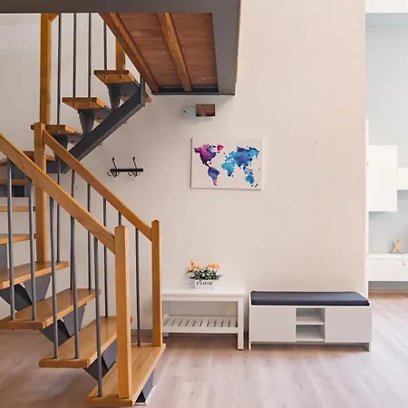 Loft P.ta Pispini: Near Piazza Del Campo W/parking Apartman *